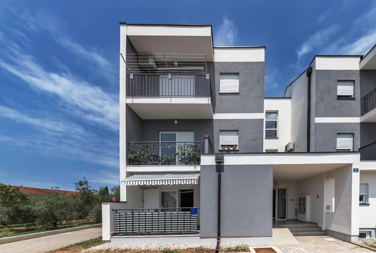 Apartamento Amadeo Fažana Exterior foto